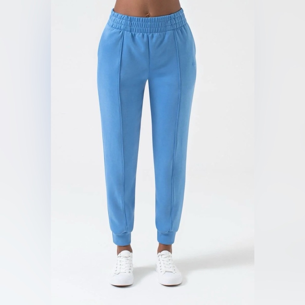 NWT Insanely Soft NUX Sleek Piper Jogger in Blue Wave - Size M